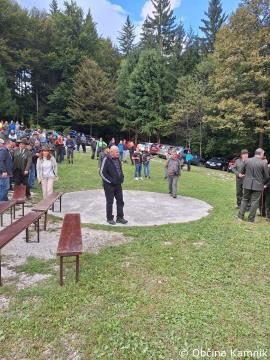 Hubertova sv. maša pri lovskem domu Sela v Sovinji Peči (12)